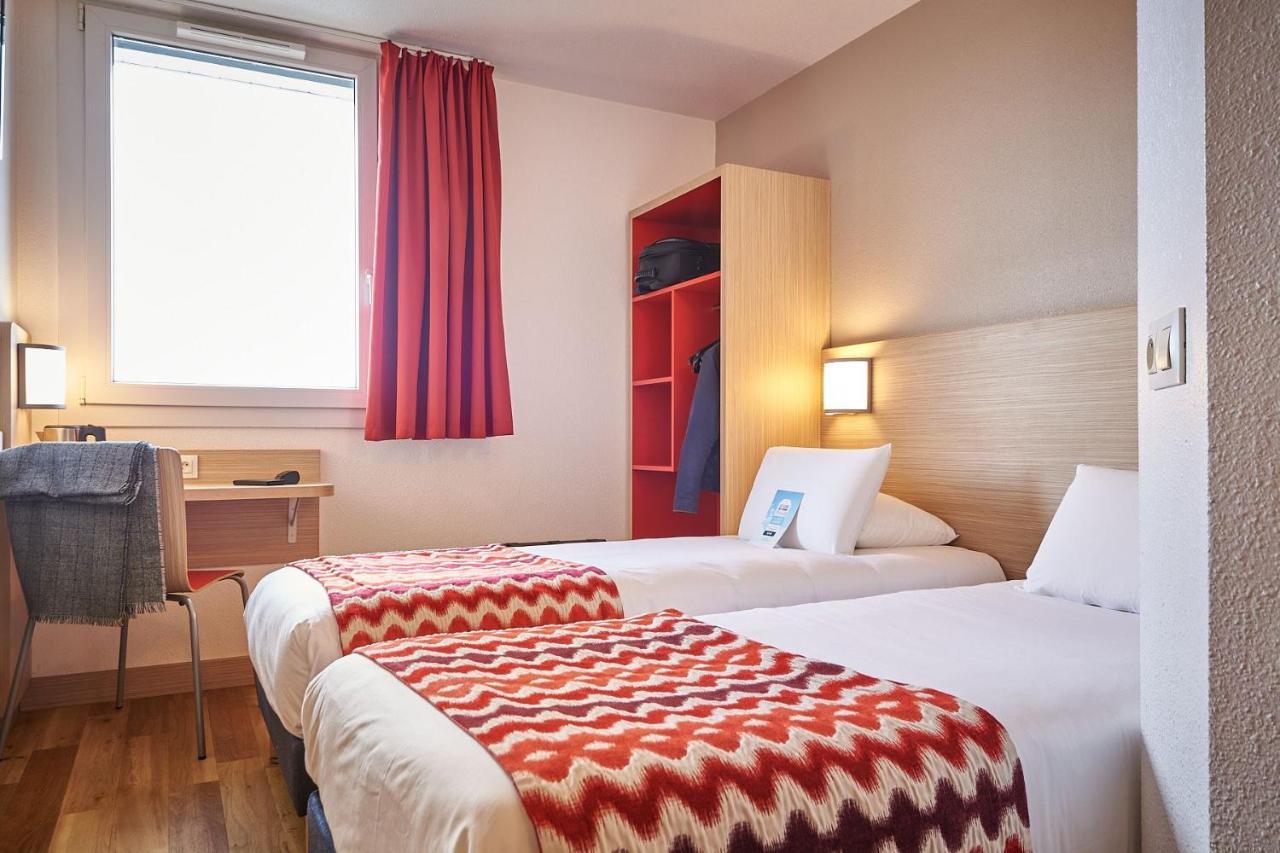 กีริอ๊าด รูออง ซุด - วาล เดอ เรย Hotel Val-de-Reuil ภายนอก รูปภาพ